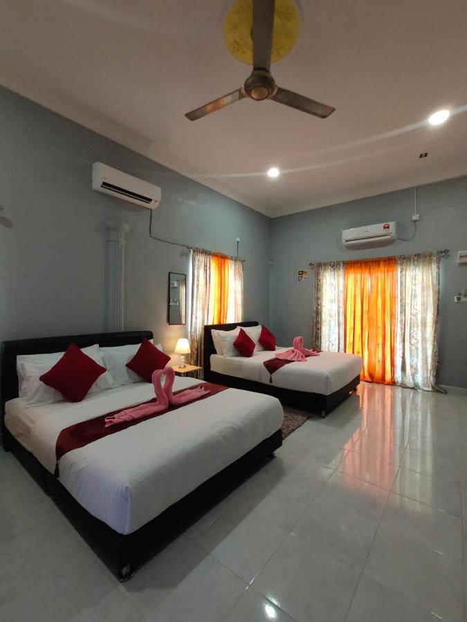 Ku'S Roomstay Pantai Cenang  Exterior photo