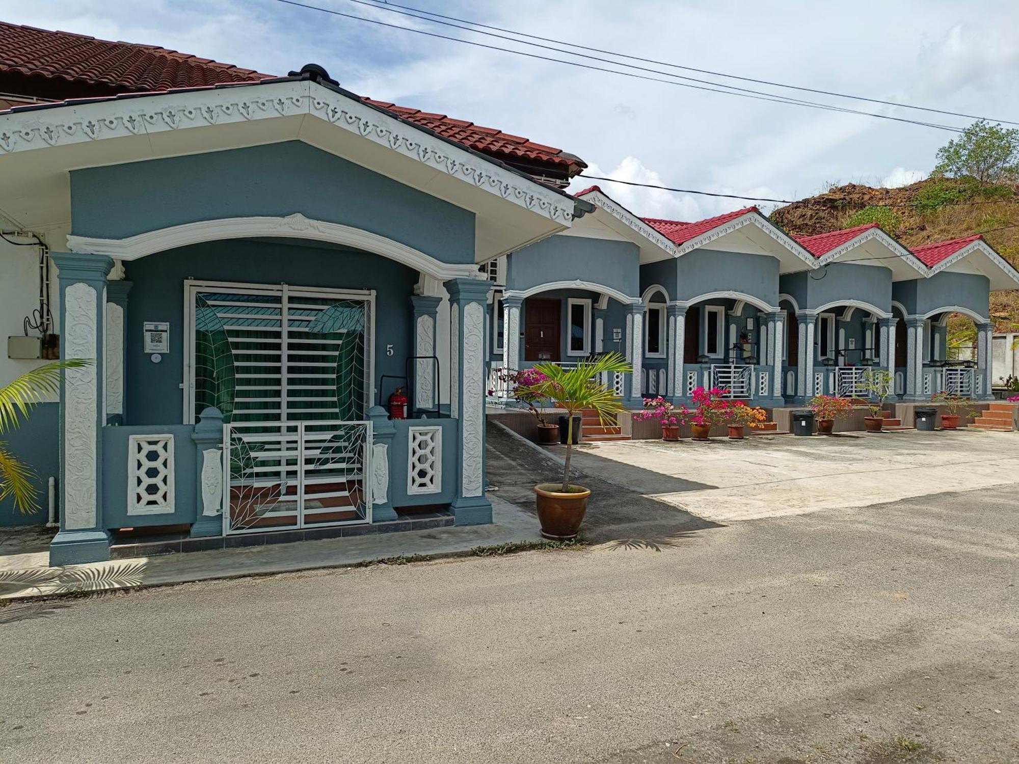 Ku'S Roomstay Pantai Cenang  Exterior photo